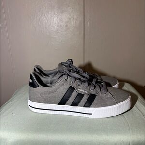 Adidas Men's Gray and Black Sneakers